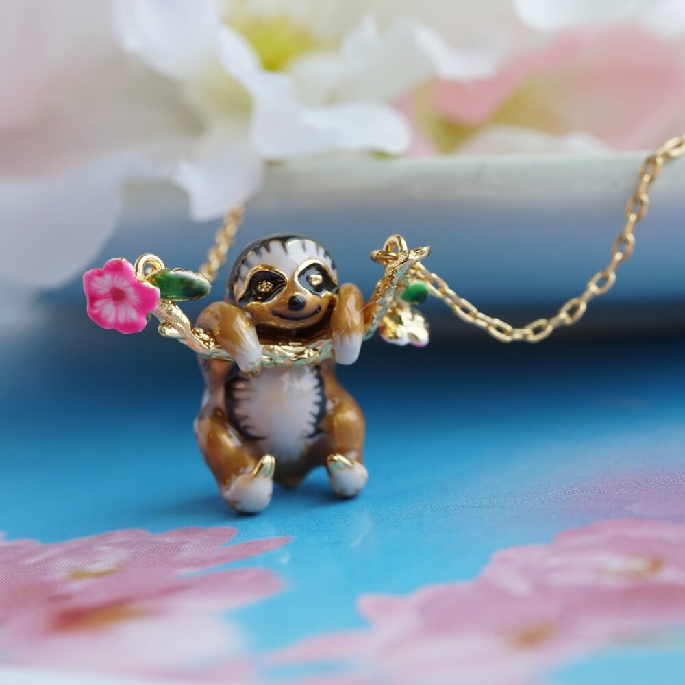 Cute sloth necklace - Picture 9 of 10